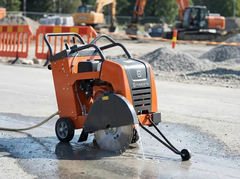 Cortadora de pavimento de alquiler para corte de hormigón and asfalto